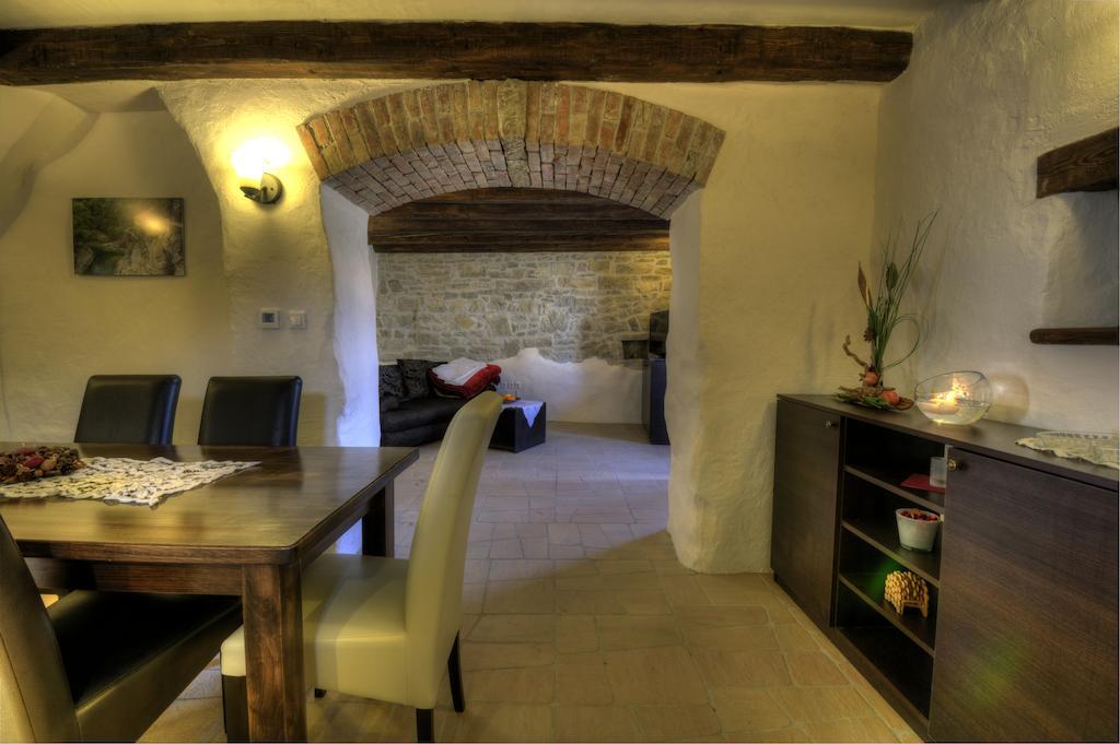 Traditional Stone House Kotli Buzet Eksteriør billede